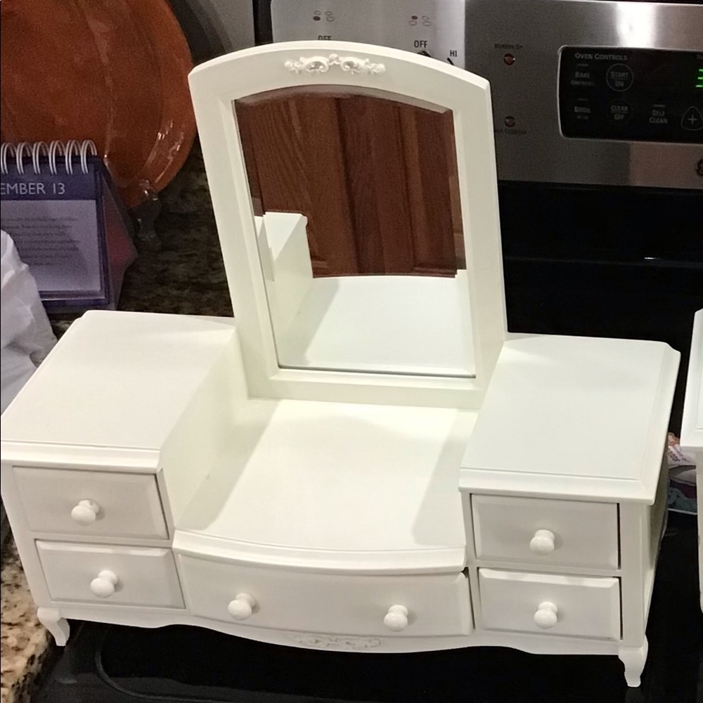 PB Teen jewelry box